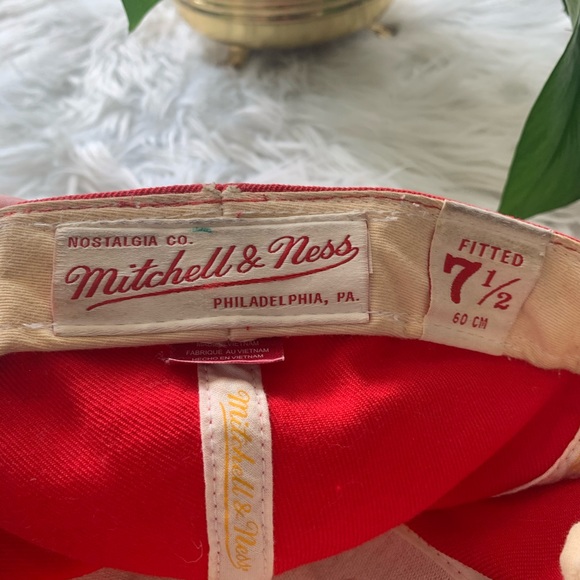 Vintage Mitchell & Ness Red Atlanta Flames Hat - Picture 5 of 6